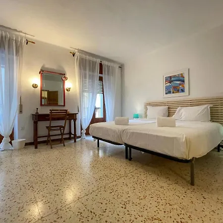 Holiday home Revenon2023maison Retro Dans Le Centre Historique *